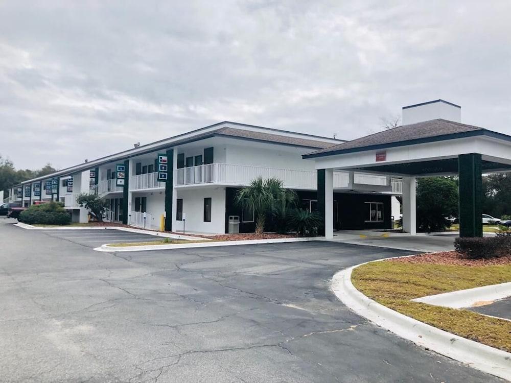 Days Inn By Wyndham Eglin Afb Niceville Exterior photo