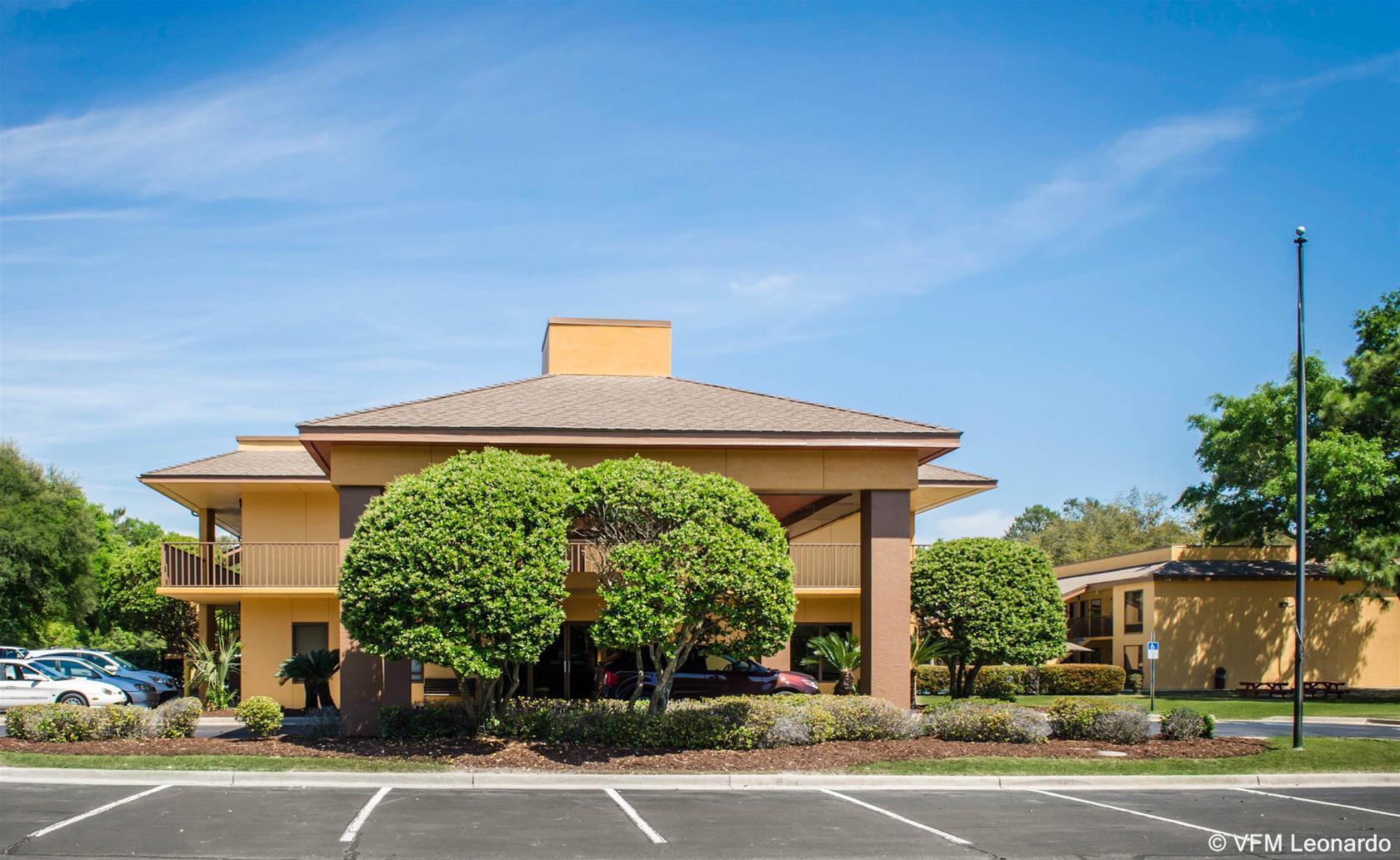 Days Inn By Wyndham Eglin Afb Niceville Exterior photo